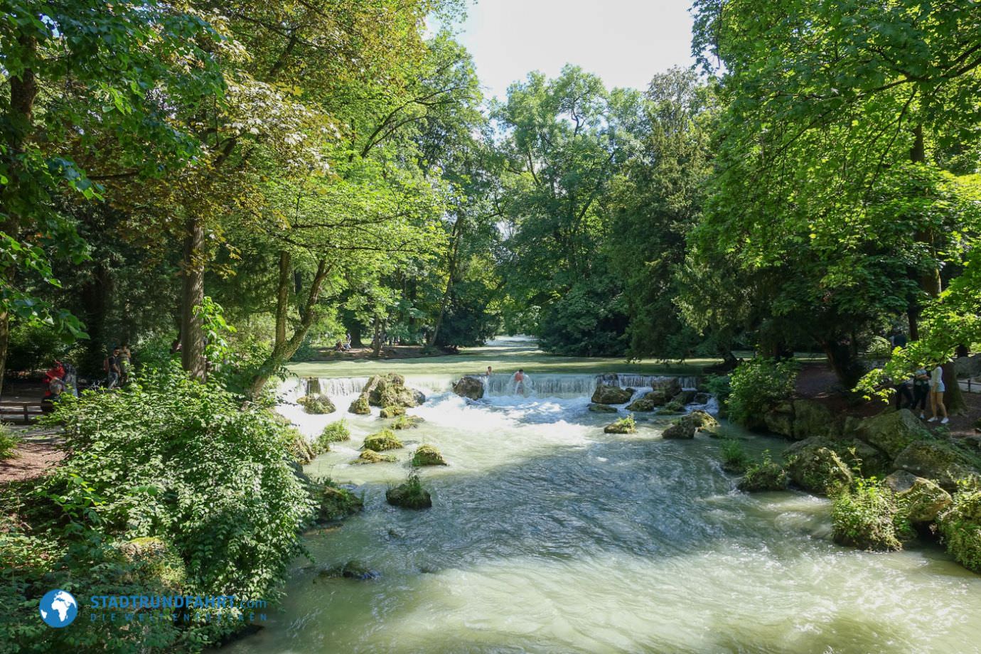 Englischer Garten Der grüne Volksgarten in München