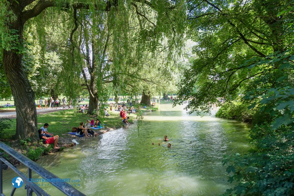 Englischer Garten Der grüne Volksgarten in München