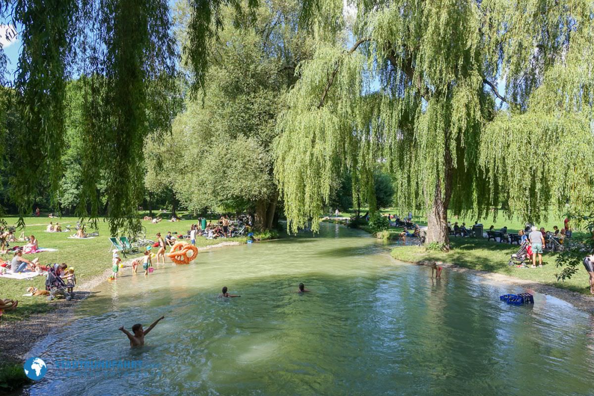 Englischer Garten Der grüne Volksgarten in München