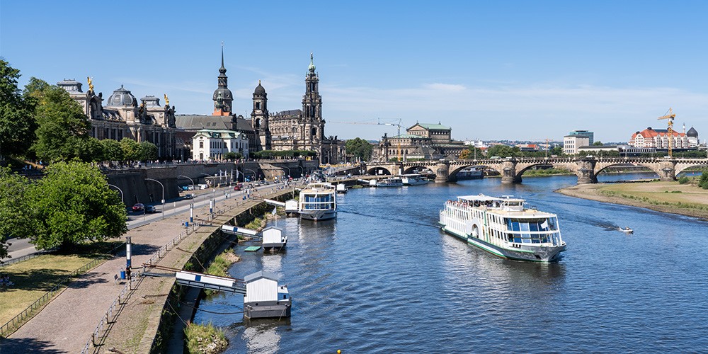 Dresden elbabwärts - Per Schiff durch die Stadt - Bild 1