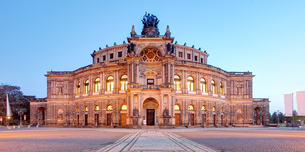 Sempers Märchenwelt - Märchenhafte Familienführung in der Semperoper - Bild 1