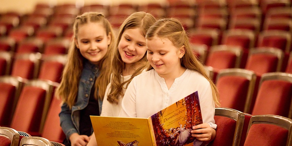 Sempers Märchenwelt - Märchenhafte Familienführung in der Semperoper - Bild 2