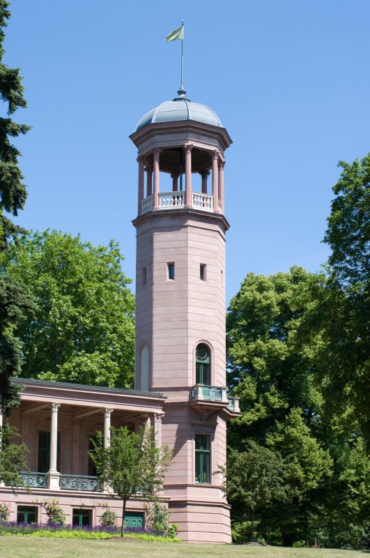 Schloss und Park Biesdorf