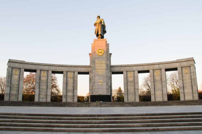 Sowjetisches Ehrenmal Tiergarten